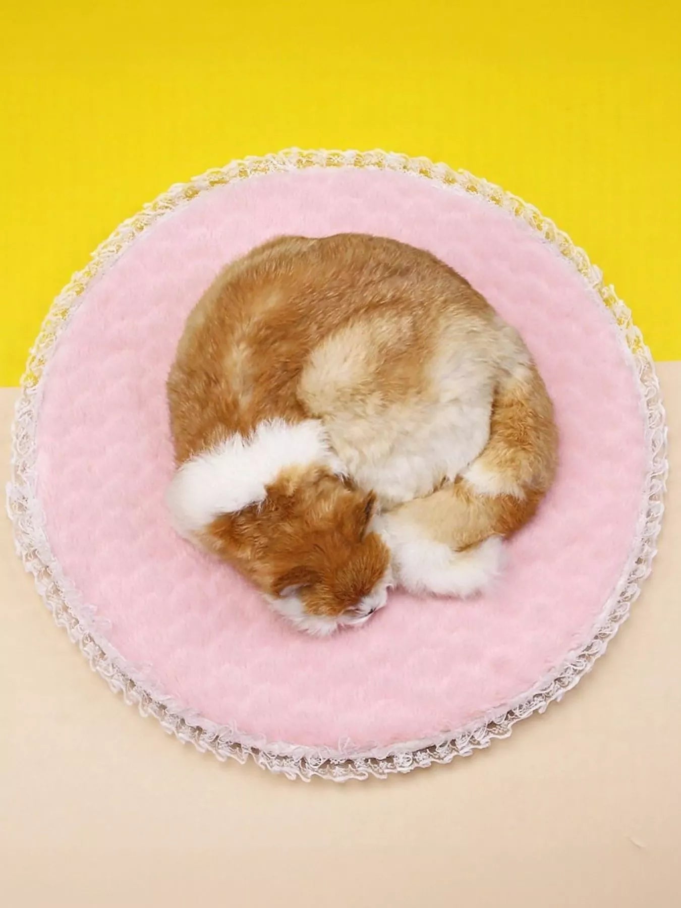 Cute Paw Shape Plush Pet Mat – view 11