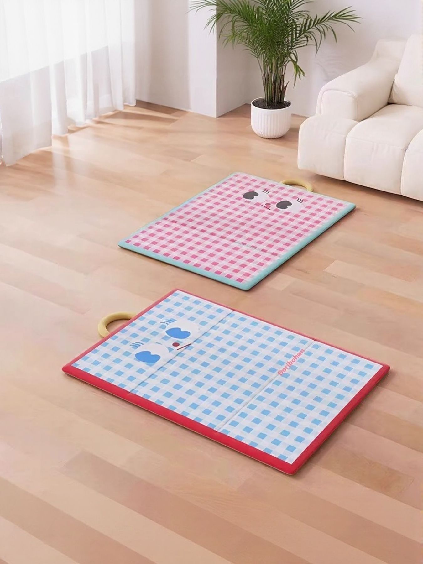 Cartoon Pattern Foldable Waterproof Polyester Pet Mat – Portable Bed Mat for Dogs & Cats – view 8