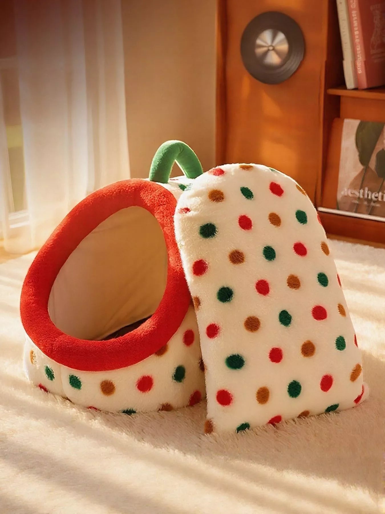 Cozy Polka Dot Pet Nest Bed with Carry Handle – view 3