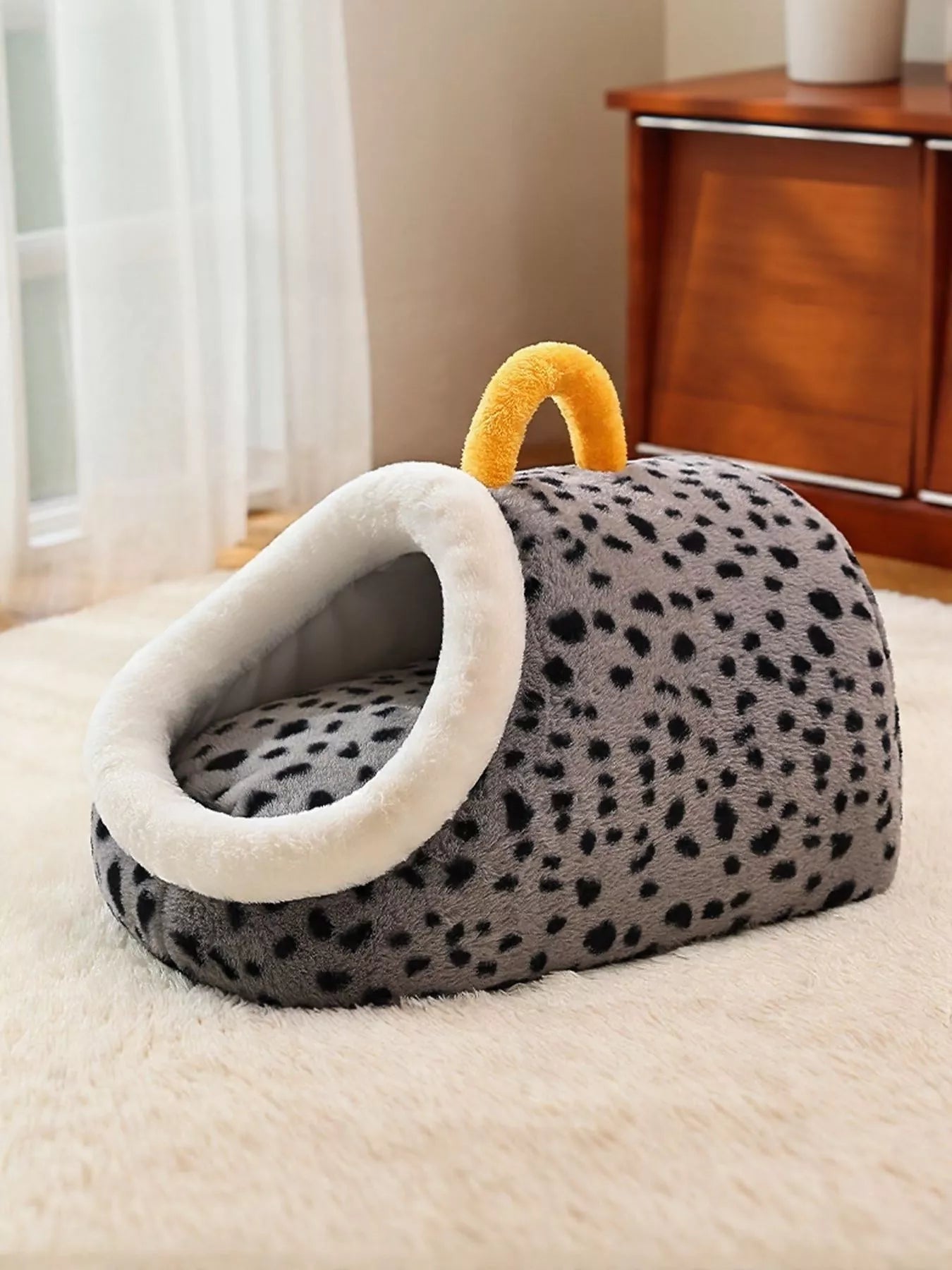 Cozy Polka Dot Pet Nest Bed with Carry Handle – view 8