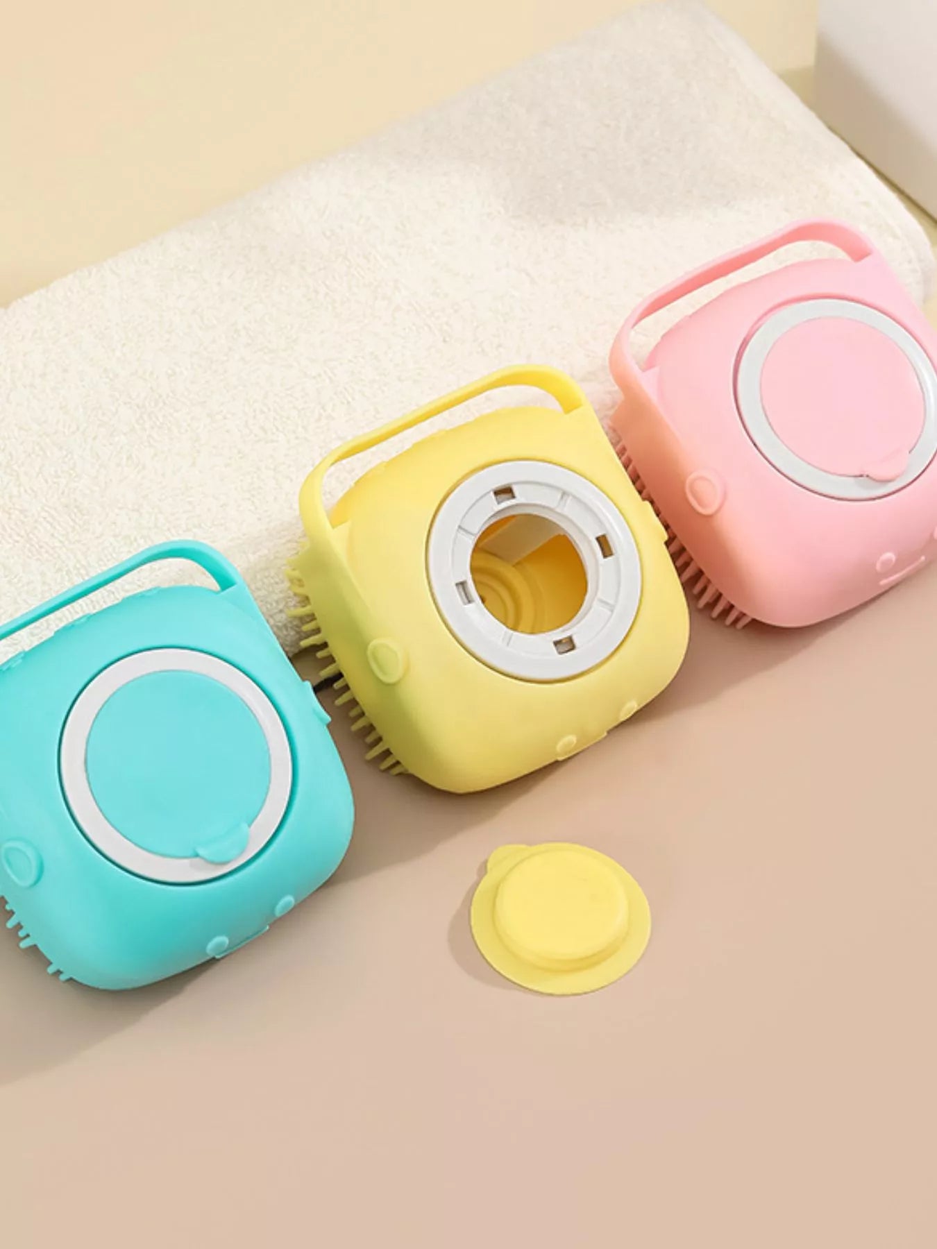 Cute Cartoon TPE Silicone Pet Bath Brush – view 10