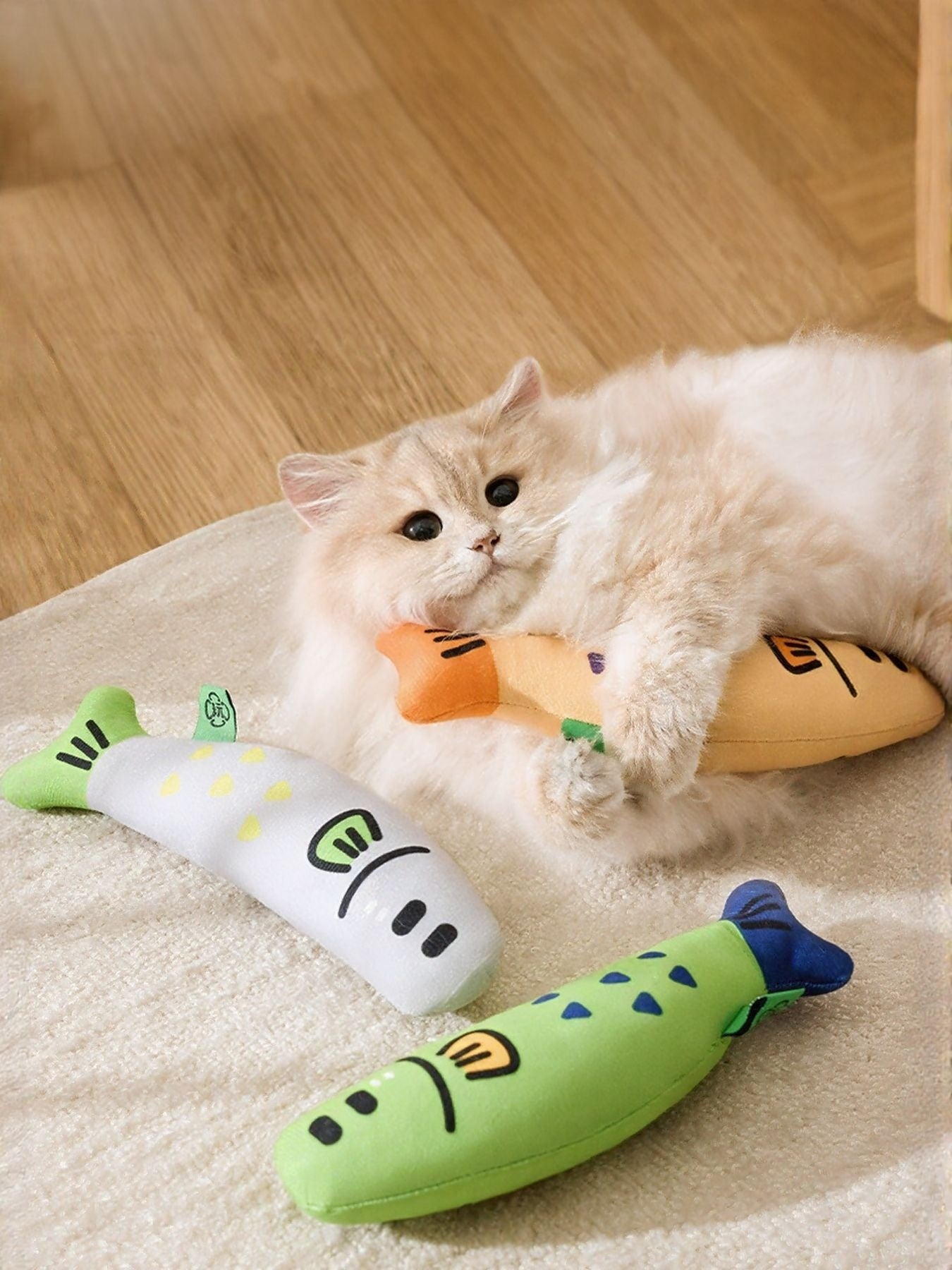 Fish design plush stuffed pet toy for cats and dogs