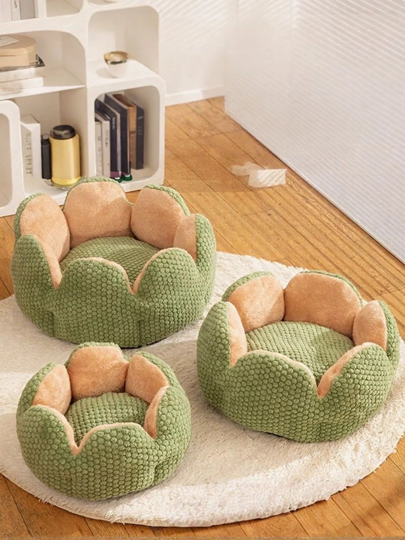 Flower Petal Plush Cozy Pet Nest – Soft Round Bed for Cats & Small Dogs, S–L – view 4