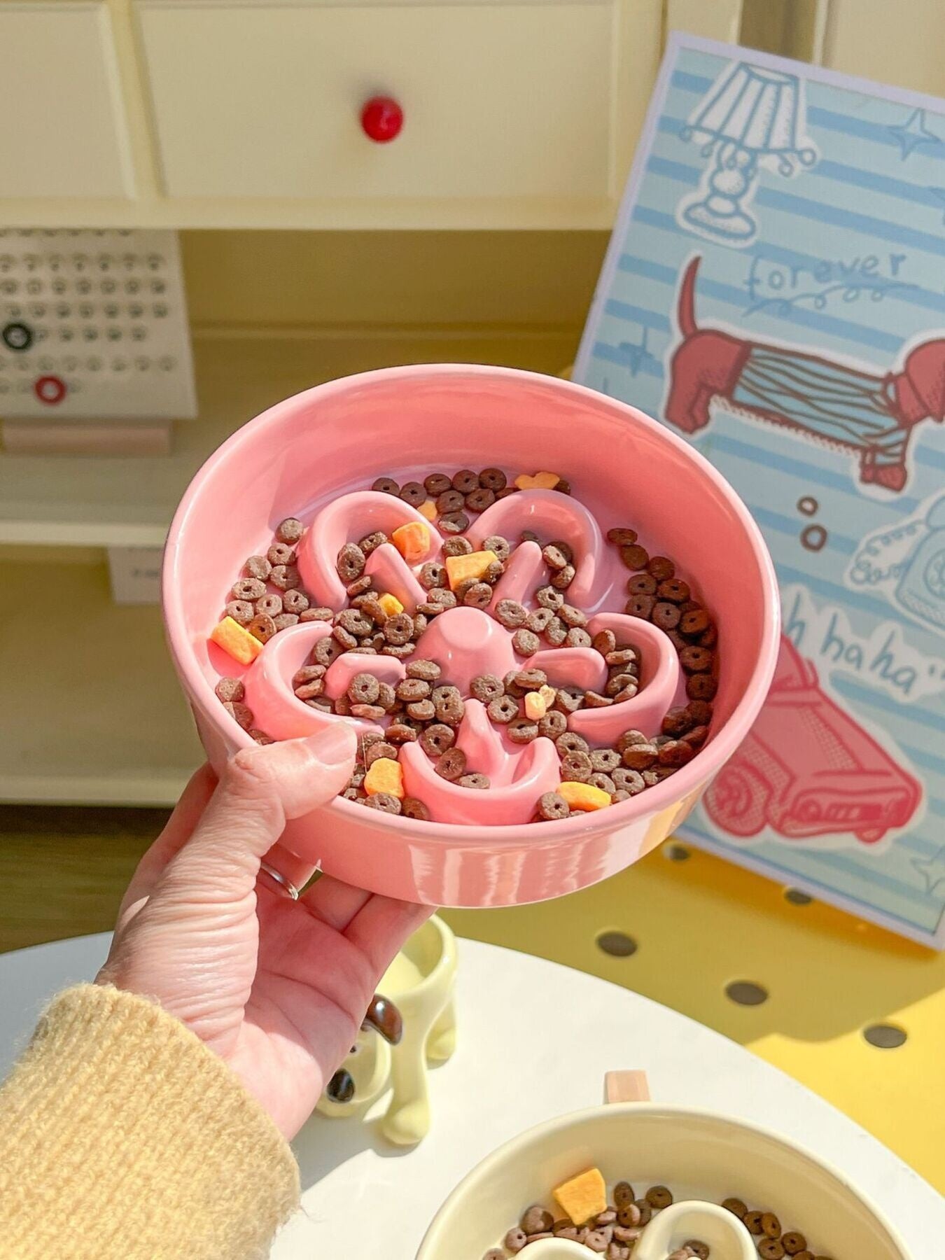 Flower-Shaped Ceramic Slow Feeder Pet Bowl – view 3