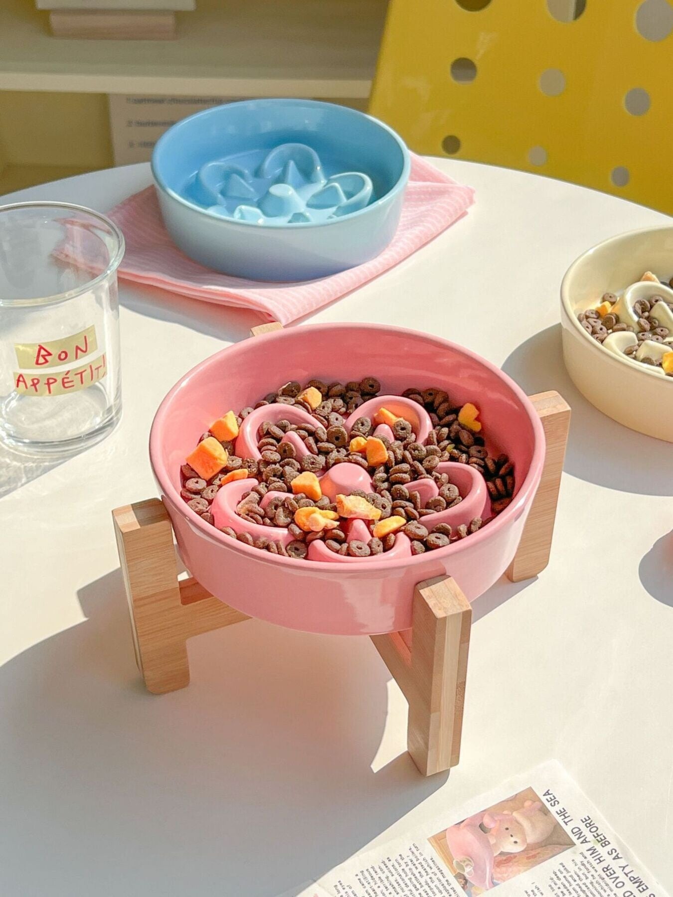 Flower-Shaped Ceramic Slow Feeder Pet Bowl – view 4
