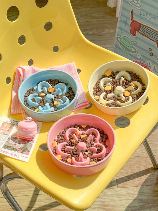 Flower-shaped ceramic slow feeder pet bowl for dogs and cats