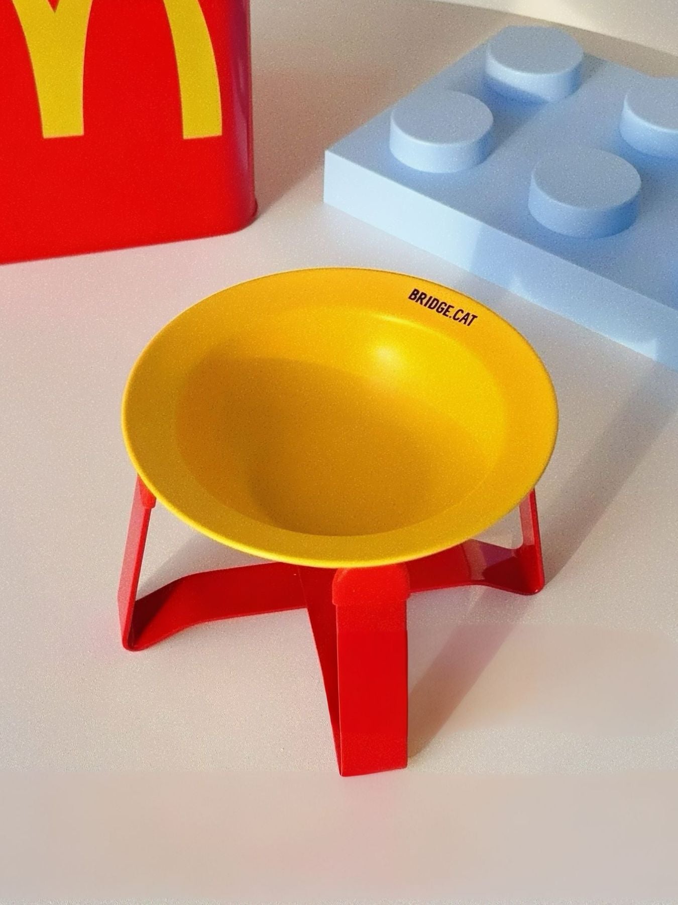 Fun-Shaped Airtight Pet Food Storage Container – view 5