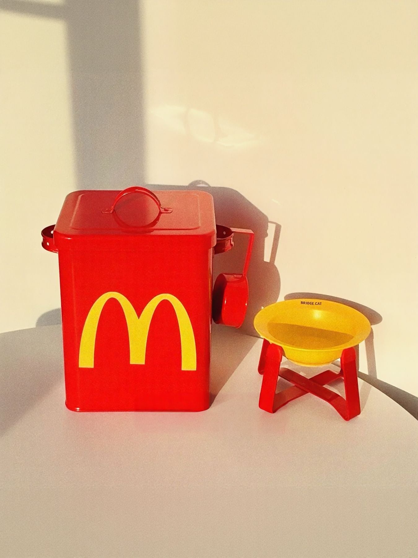 Fun-Shaped Airtight Pet Food Storage Container – view 6