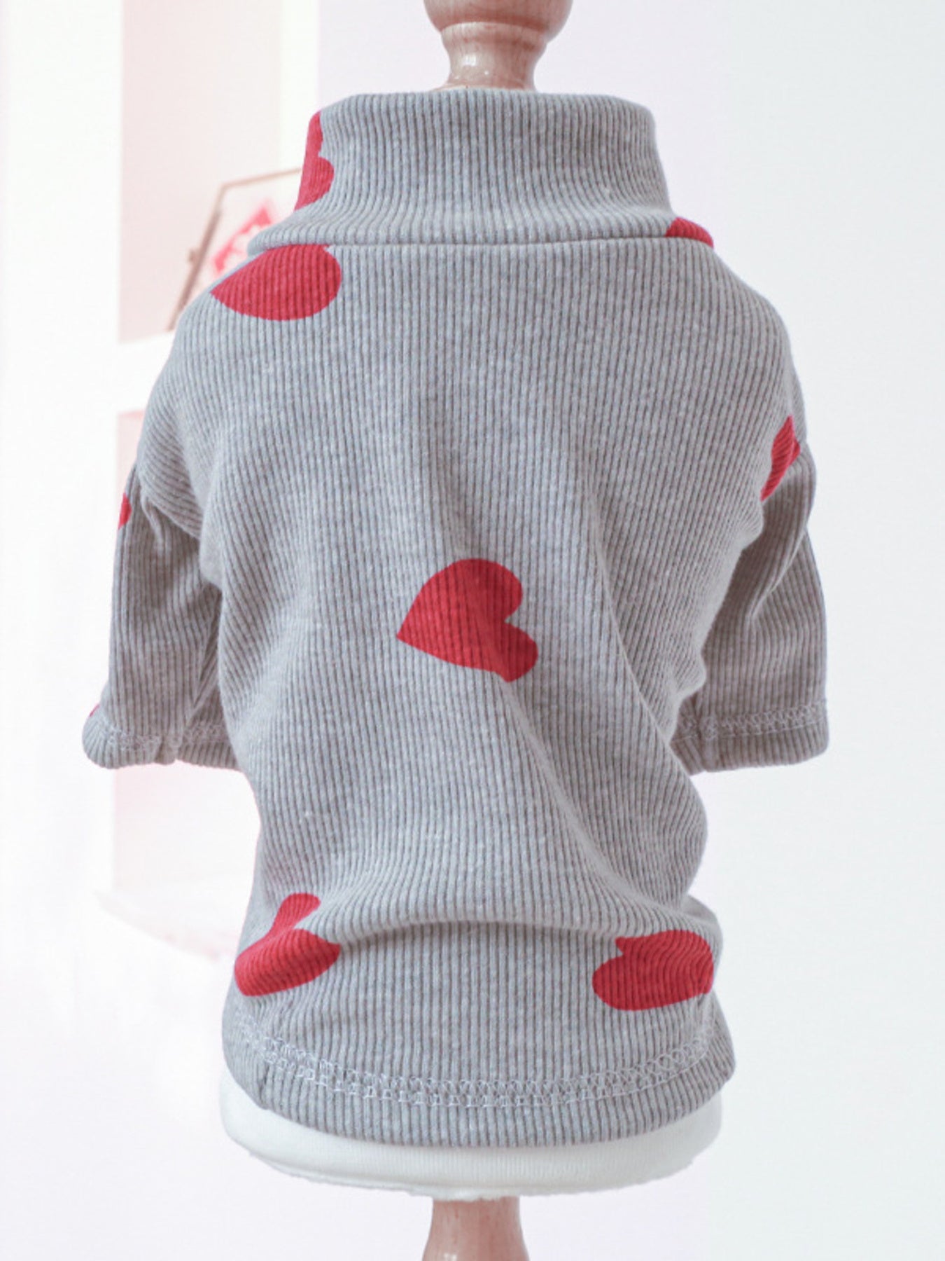 Heart Pattern Pet Sweater – Cozy Valentine Knit for Dogs & Cats – view 3