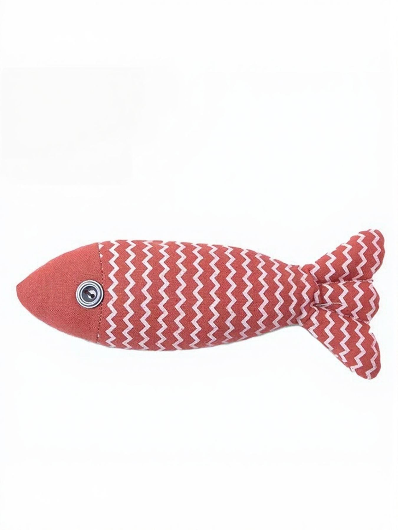 Interactive Fish Shape Polyester Pet Plush Toy – Soft Stuffed Toy for Cats & Dogs – view 4