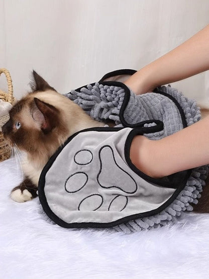 Paw print polyester pet drying towel, soft absorbent towel for dogs and cats
