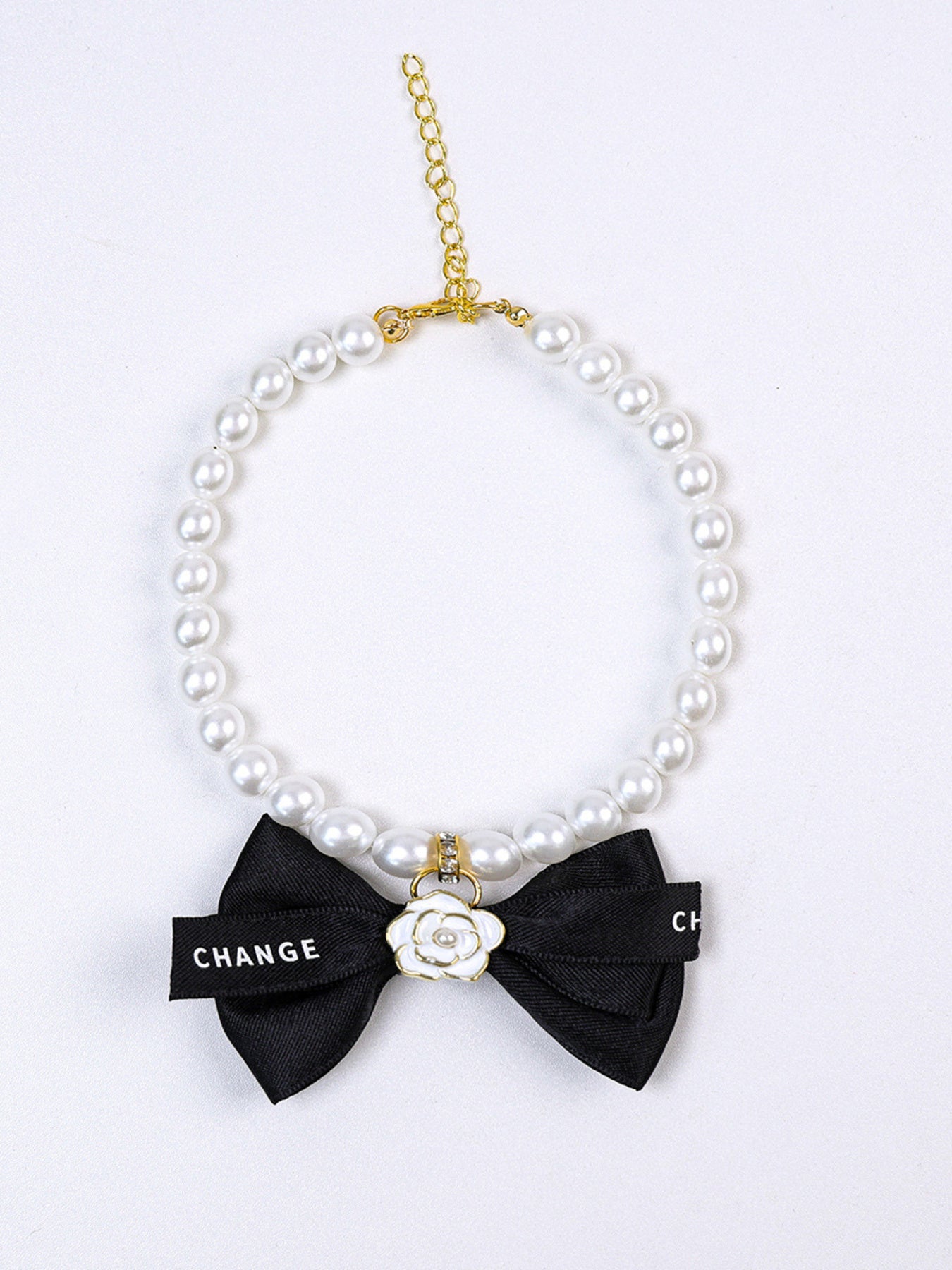 Pearl Bow-Knot Pet Necklace – Elegant Jewelry Accessory for Dogs & Cats – view 10