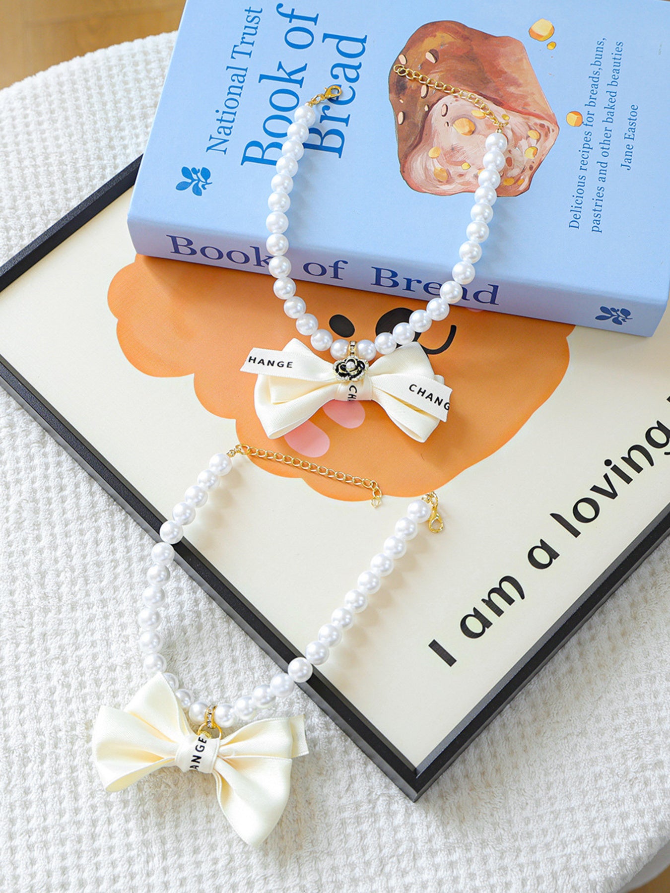 Pearl Bow-Knot Pet Necklace – Elegant Jewelry Accessory for Dogs & Cats – view 8
