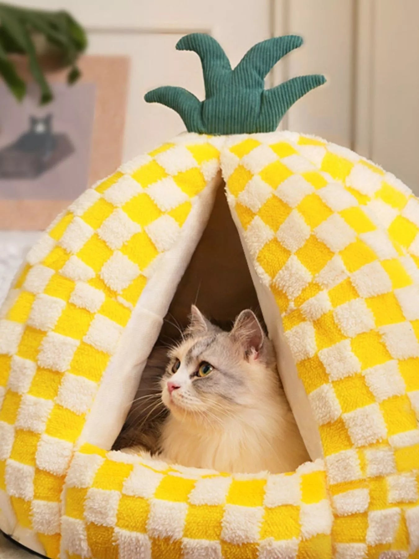 Pineapple Shaped Foldable Cozy Pet Nest Bed – view 3