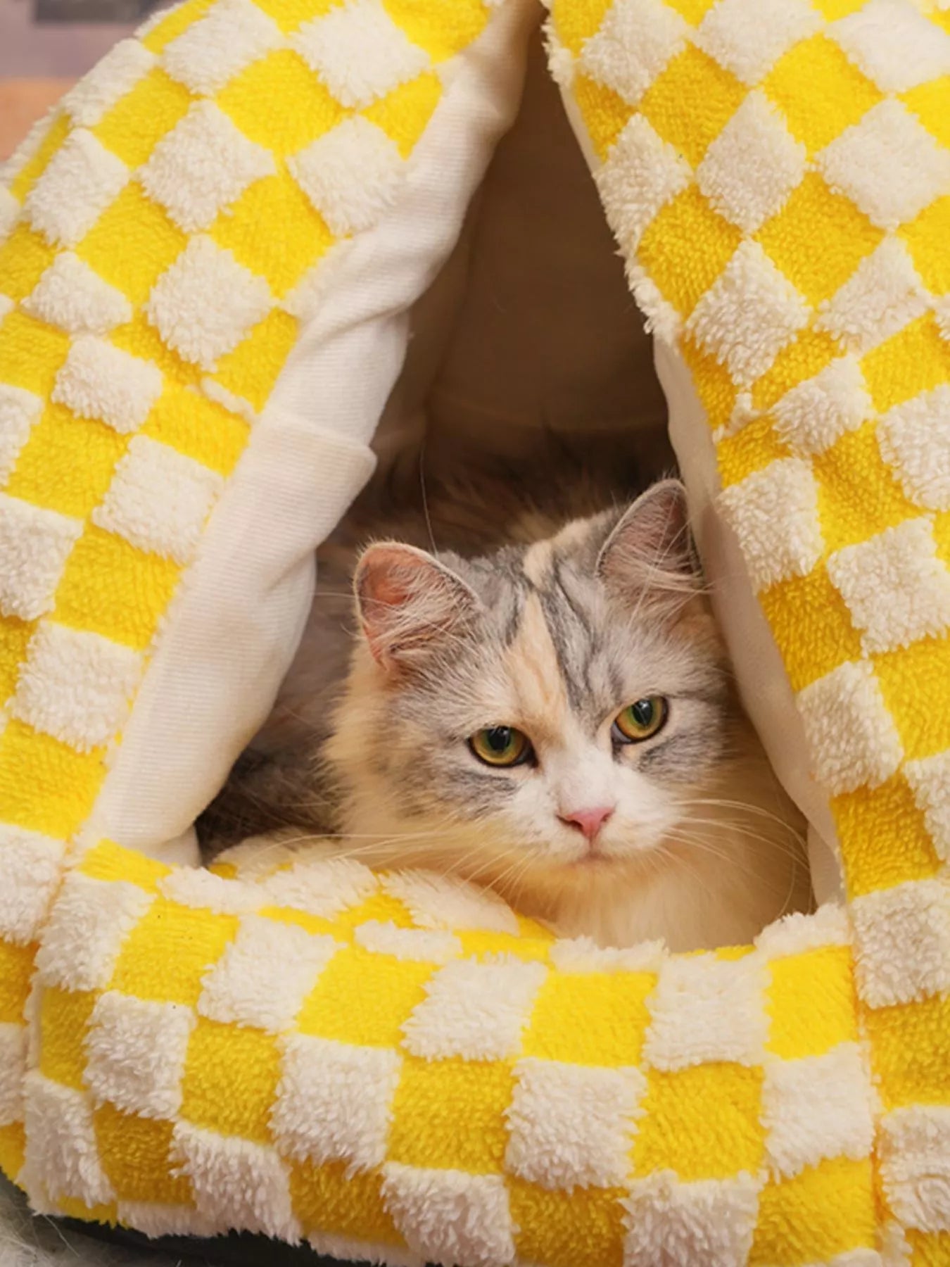 Pineapple Shaped Foldable Cozy Pet Nest Bed – view 8