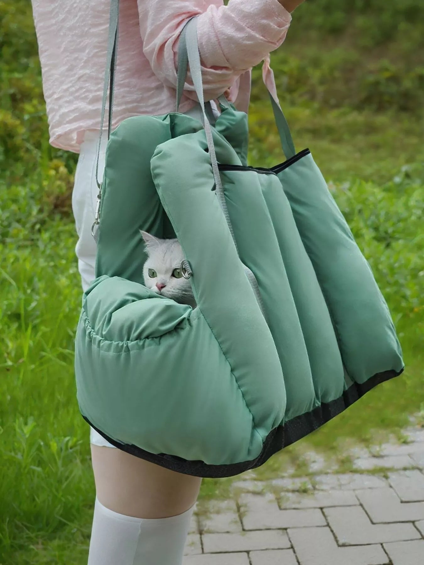 Portable polyester pet car seat and nest bed for dogs and cats