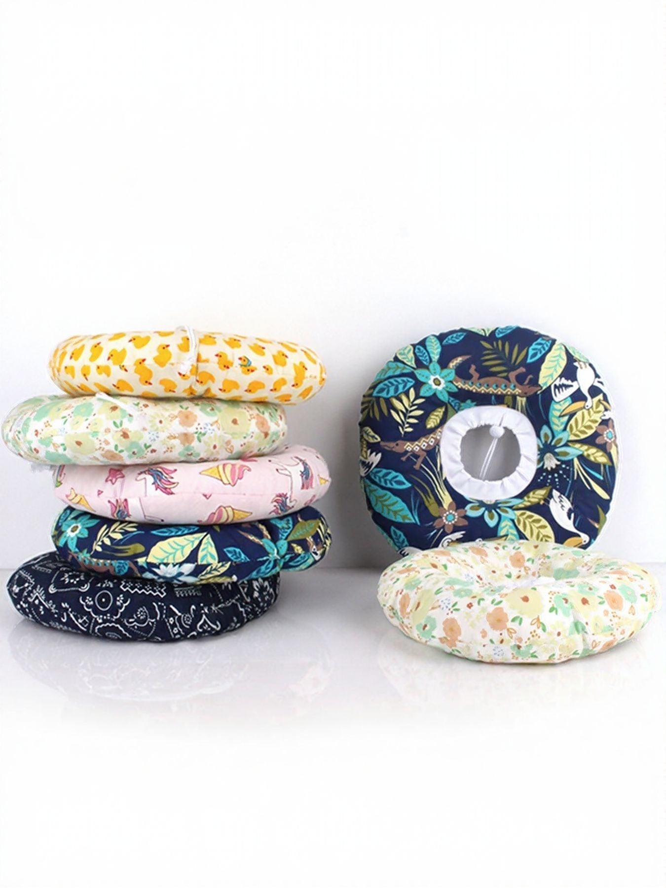 Printed adjustable pet collar, stylish patterned collar for dogs and cats